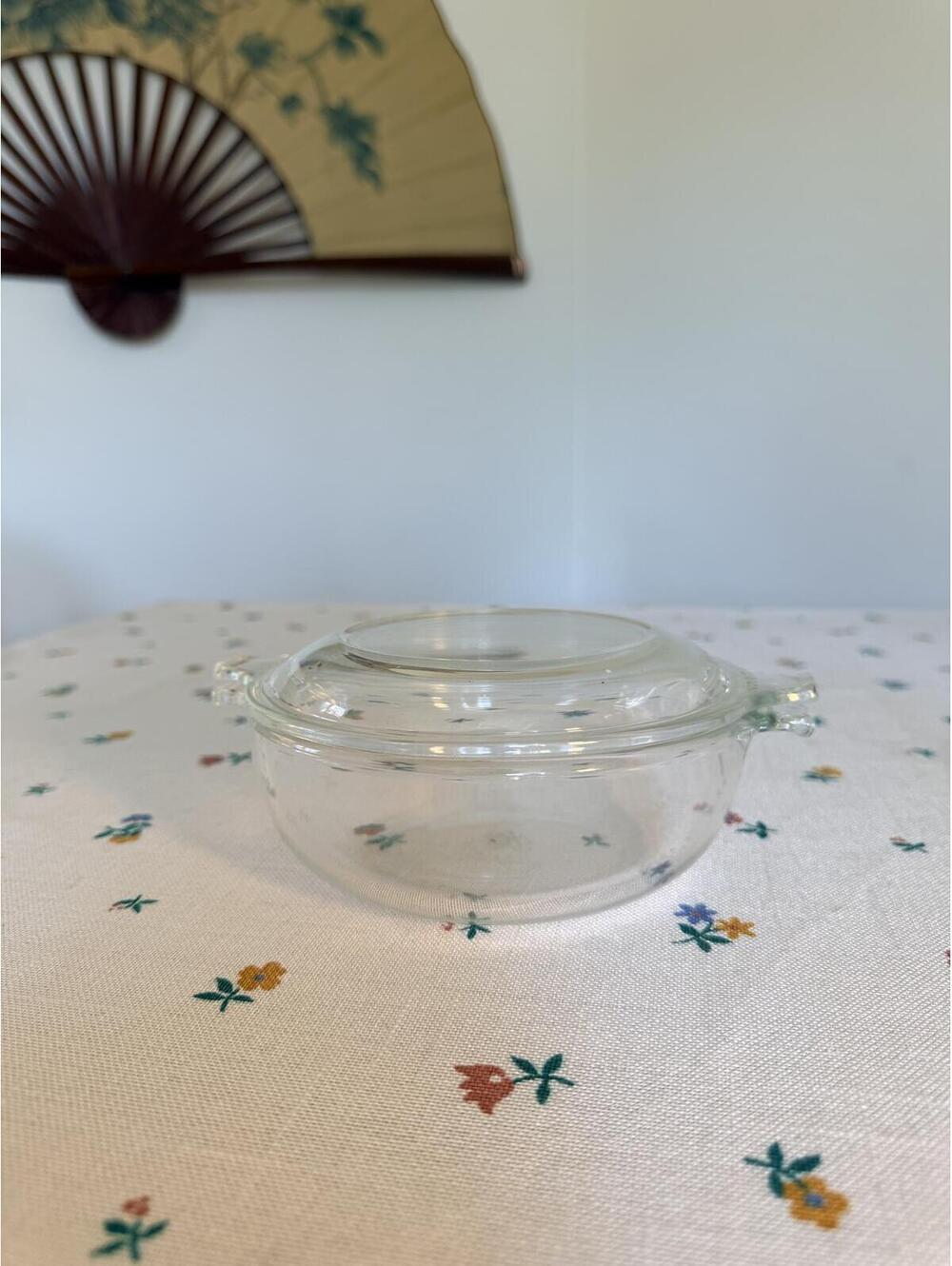 Vintage PYREX 016 Casserole Dish with Lid (681-C-22)